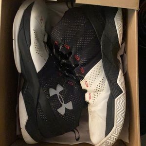 curry basketball shoes